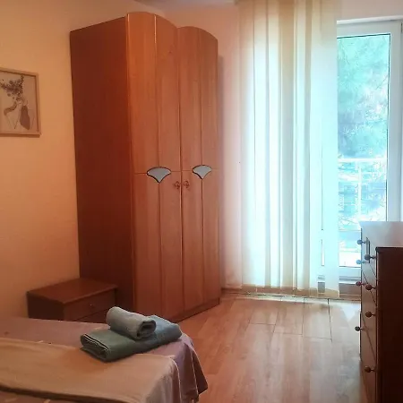 Golden With Terrace Апартаменты *